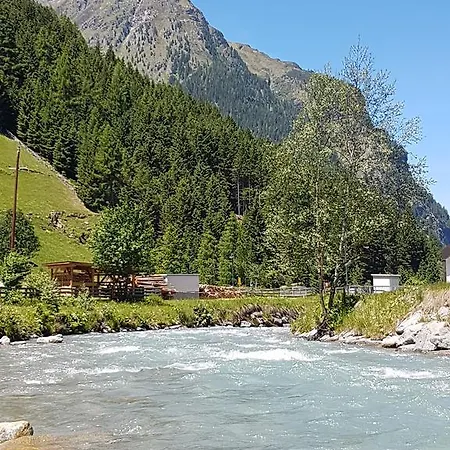 Penzion Gschwandthof Sankt Leonhard im Pitztal
