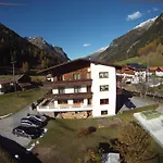 Gschwandthof Hotel Sankt Leonhard im Pitztal