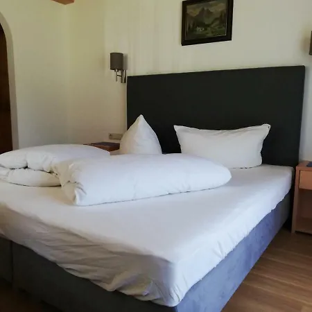 Guest house Gschwandthof Sankt Leonhard im Pitztal